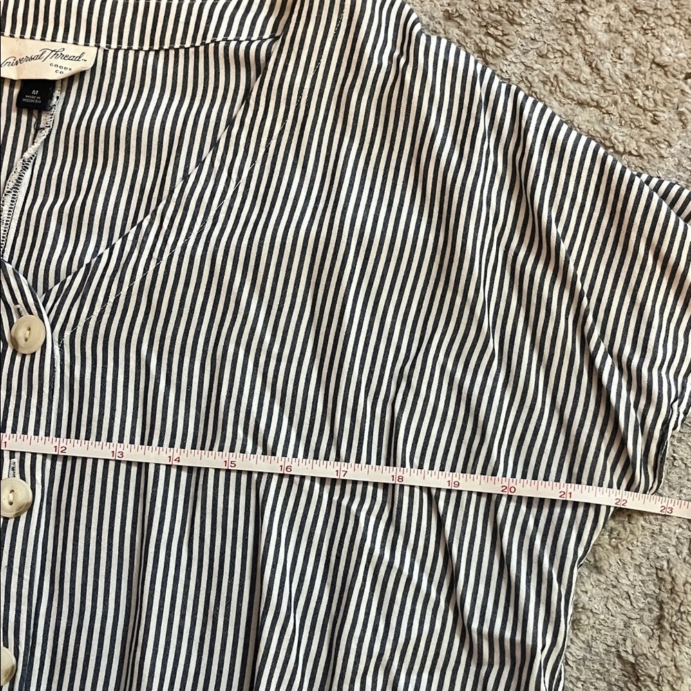 Universal Thread Striped Blue & White Tie-Front Button Short Sleeve Shirt Medium - Picture 7 of 8